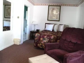 Country Side Motel - Image 5