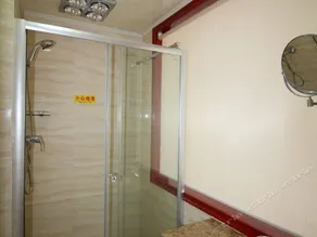 Ligong International Hotel - Image 4