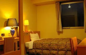 Riverside Hotel - Image 5