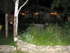 Avian Woods Bed and Breakfast - Image 2