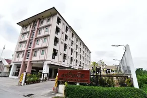 Bearing Plus Apartment - Image 1