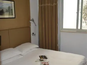 Shanghai Way Station Boutique Hotel - Image 3