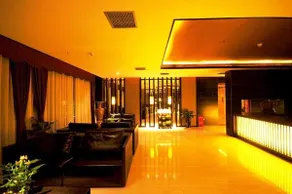 Yuzhu Garden Hotel - Image 2