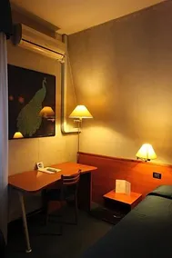 Hotel Lincoln - Image 2
