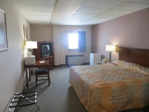Newell Travel Center - Image 4