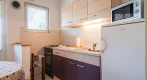 Garden Apartments - Image 5