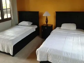 Bombom House - Image 2