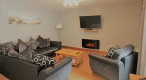 Rose Coach House - Image 4