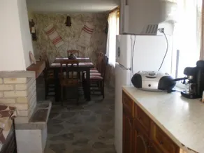 Friends House Apriltsi - Image 5