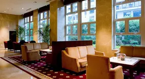 Ramada Plaza Gateway - Image 4