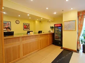 Home Inn Shanghai Railway Station South Square - Image 2