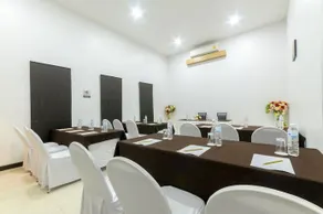 Phanhin Regent Executive Residence - Image 2