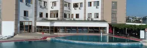 New Penguen Hotel - Image 1