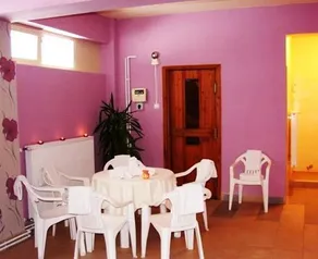 Salgo Hotel - Image 5