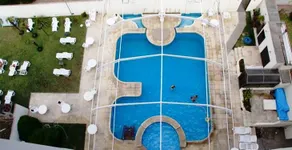 Hotel South Beach - Image 3