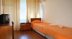 Ihs Hotel - Image 5