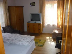 Vadregény Vendégház - Image 4