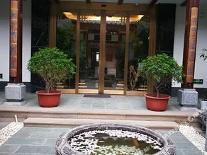Chunqiu Shuyuan Hotel - Image 4