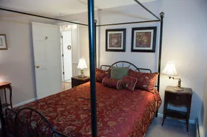 Cranberry Manor B&B - Image 2