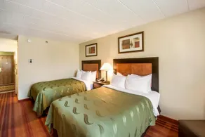 Chester Hotel & Conference Center - Image 4