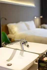 Easetel Hotel - Image 3
