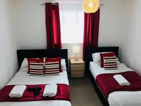 Bicester One Bed House Sleeps 5 - Image 5