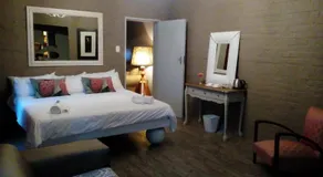 Teaterhuis Guest House - Image 4