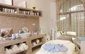 Esteban Apartcomplex - Image 4