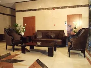 Grand Hotel Apartments - Image 2