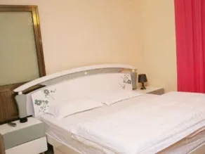 Weile Hotel - Image 2