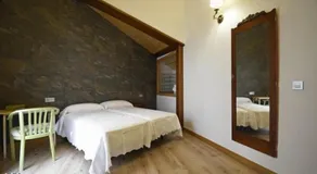 Apartamentos La Rocanda - Image 4