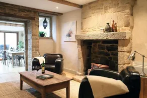 Town House In Quaint Breton Village - Image 4