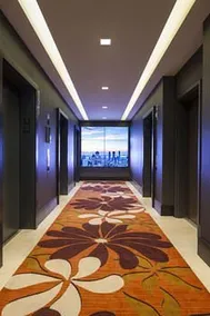 Luxe Hubs Corporate High Rise Apartments on Pine - Image 3