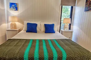 Arbour Beachfront Cottage - Image 4