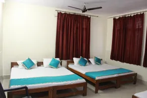 Tourist Guest House - Image 2