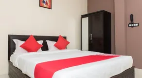 Regal Stays By OYO Rooms - Image 5