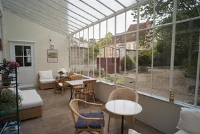 15 Place Voltaire - Image 2