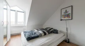 6537 Private Room - Image 2