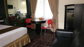 C'One Hotel Plaza - Image 5