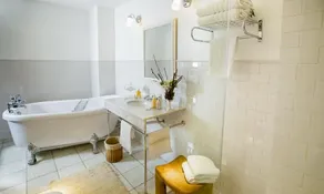 Polo Suites - Image 4
