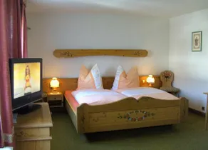 Hotel Restaurant Schmidter Bauernstube - Image 4
