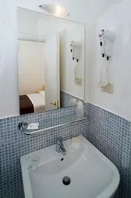 Hotel K2 Cattolica - Image 3