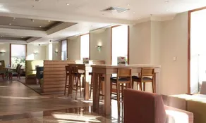 Holiday Inn London - Heathrow T5 - Image 4