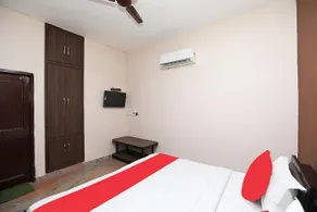 NH Midway Guest House by OYO Rooms - Image 3