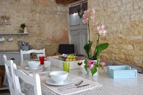 La Belle Lavande, Chambre d hote - Image 3