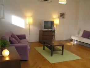 Kriszta Apartments - Image 2