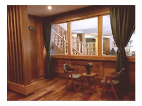 Shangri-La Horizontal Vertical Dot Dash Inn (Dukezong Old Town Branch) - Image 5