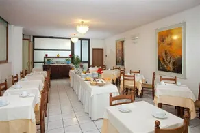 Grand Bolognese - Image 4