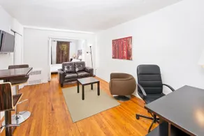 Gramercy Park Apartments - Image 5