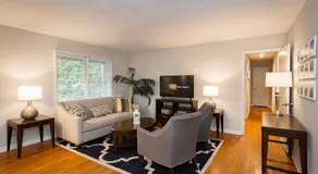 Luxury Home w/GameRoom KingSizeBed near Six Flags - Image 3
